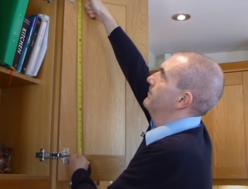 How to measure your doors and drawer fronts